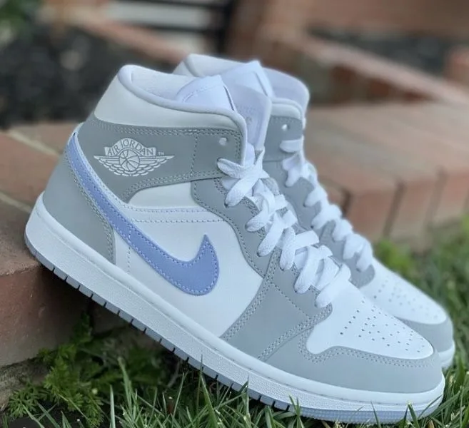 Jordan Retro 1 Gris Chulo Azul