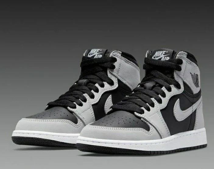 Jordan Retro 1 Gris Negra