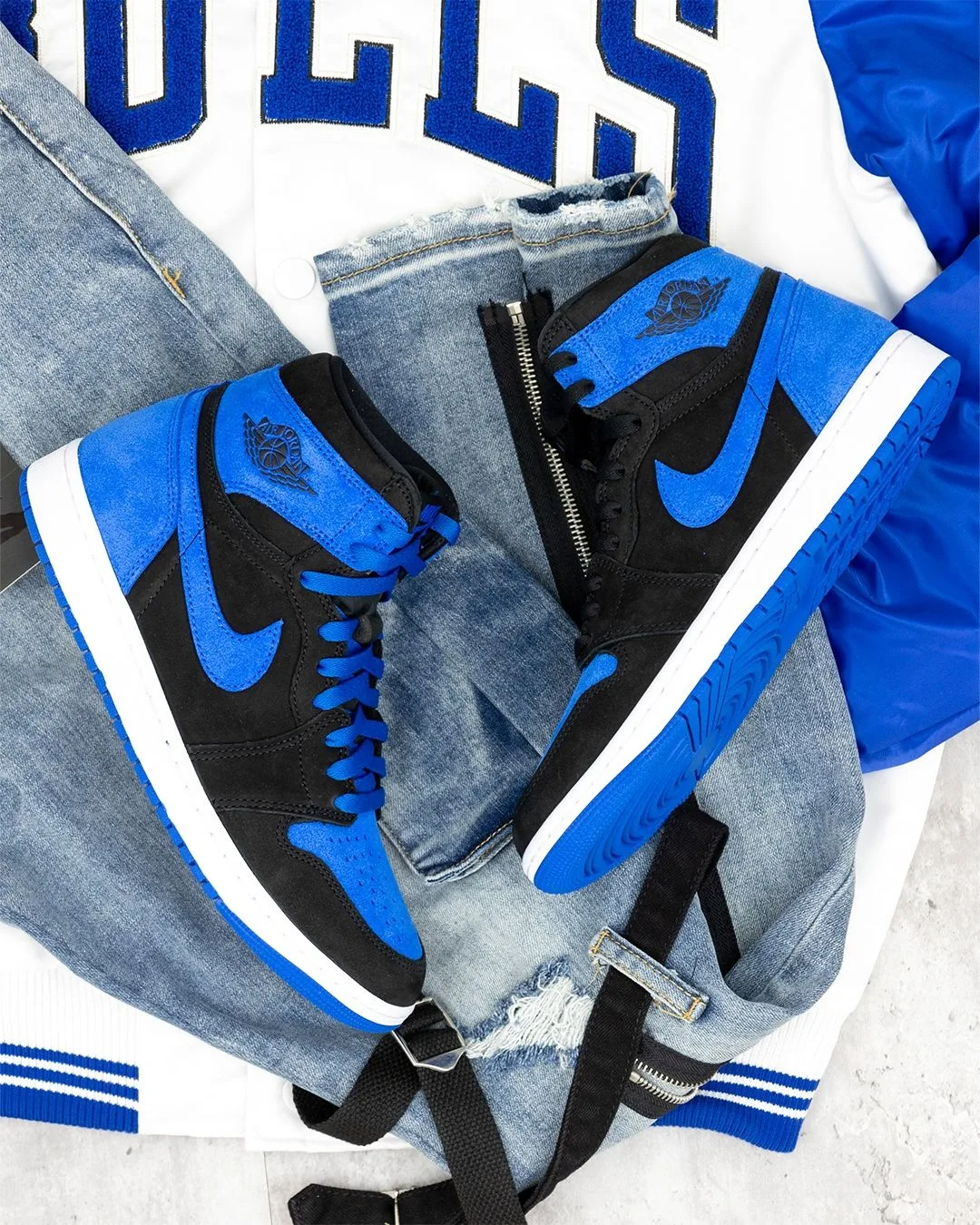 Jordan Retro 1 Negra Azul Gamuza