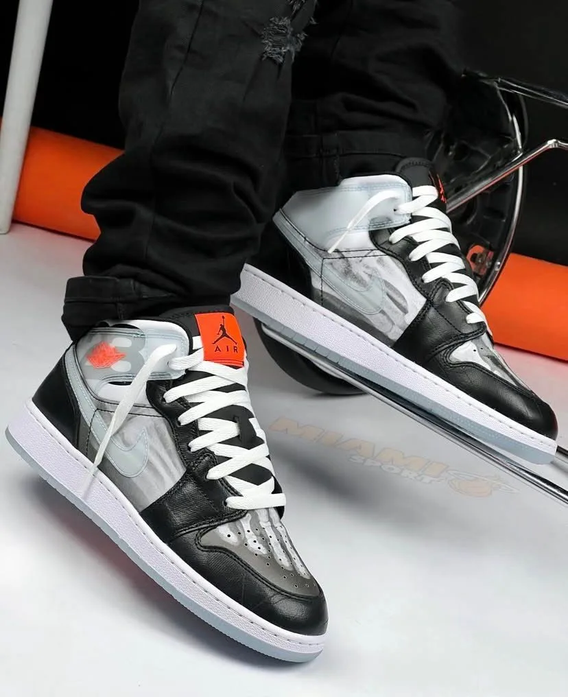 Jordan Retro 1 X Ray