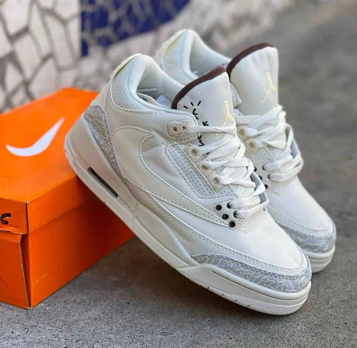 Jordan Retro 3 Travis