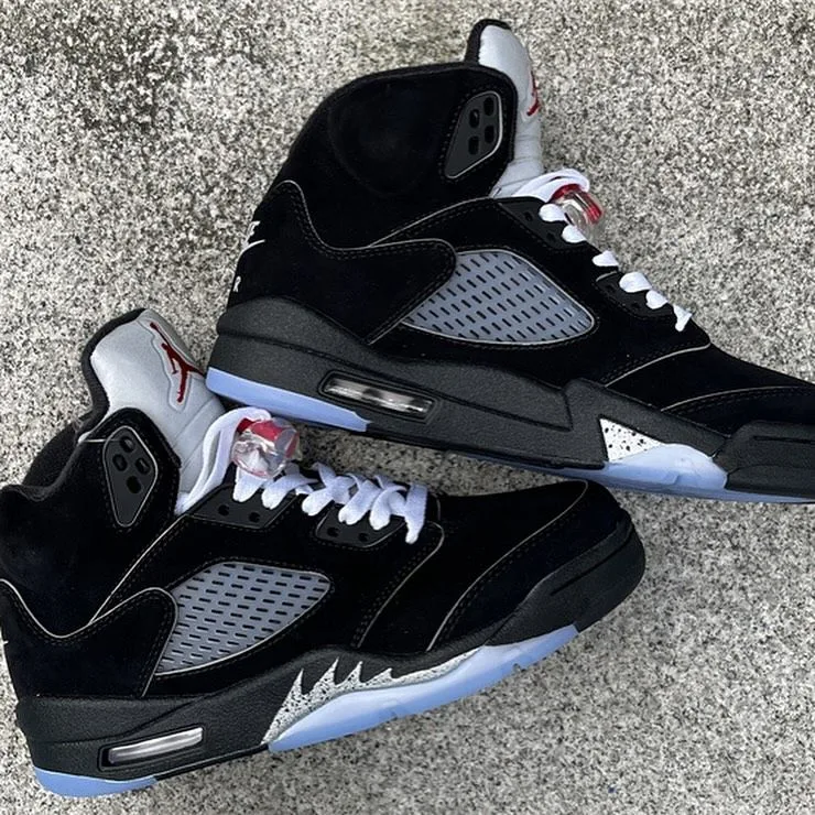Jordan Retro 5 Black Metallic