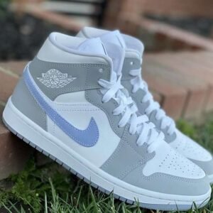 Jordan retro 1 blanca azul