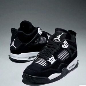 Jordan retro 4 negra blanca