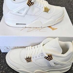 Jordan retro 4 negra dorada