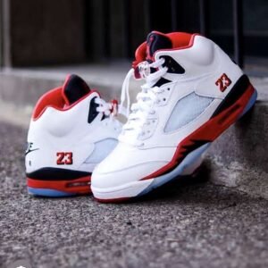 Jordan retro 5 blanca roja