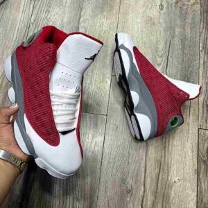 Jordan retro13 roja blanca